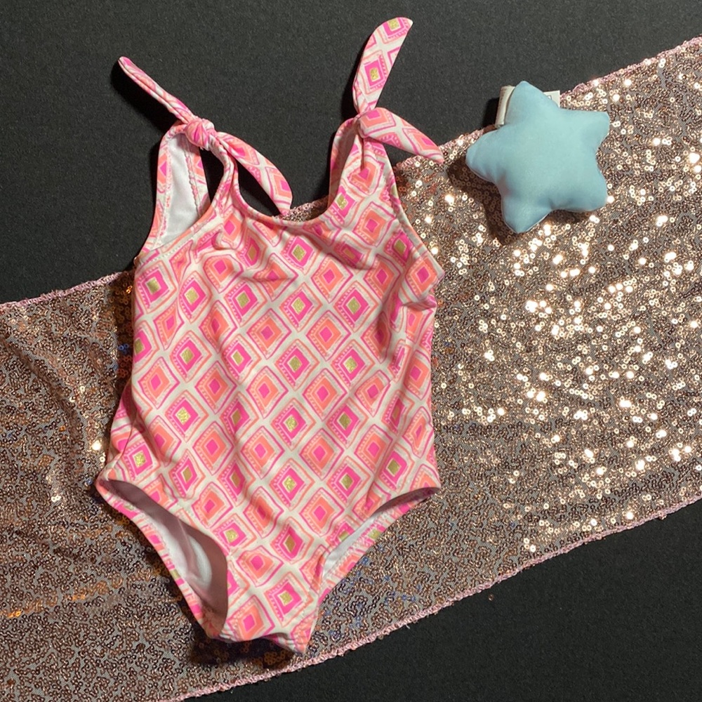 Swim suit